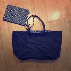 Stella & Dot travel tote and matching pouch